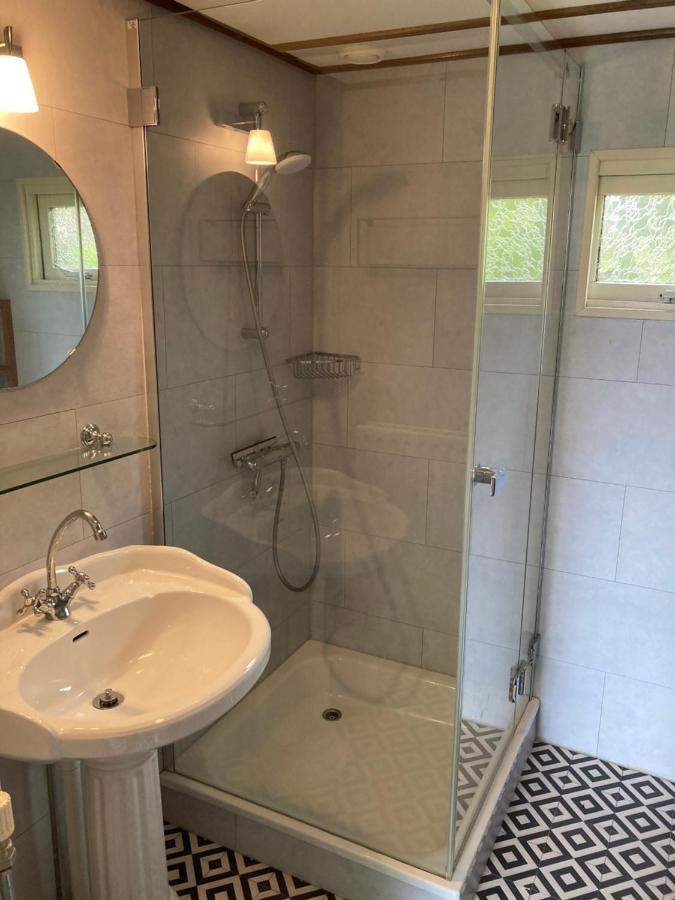 Chalet Wild Forest, Knus Chalet Op De Veluwe Met Gratis Parkeren Putten Esterno foto